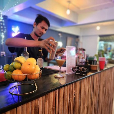 Tiki Tribe Bar & Hostel 코타오 외부 사진